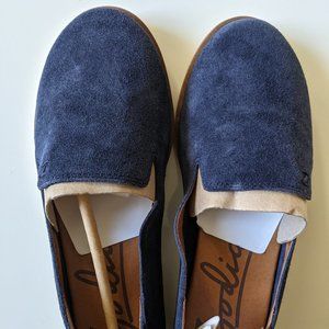 NWT Zodiac Kit Slip-On Flats